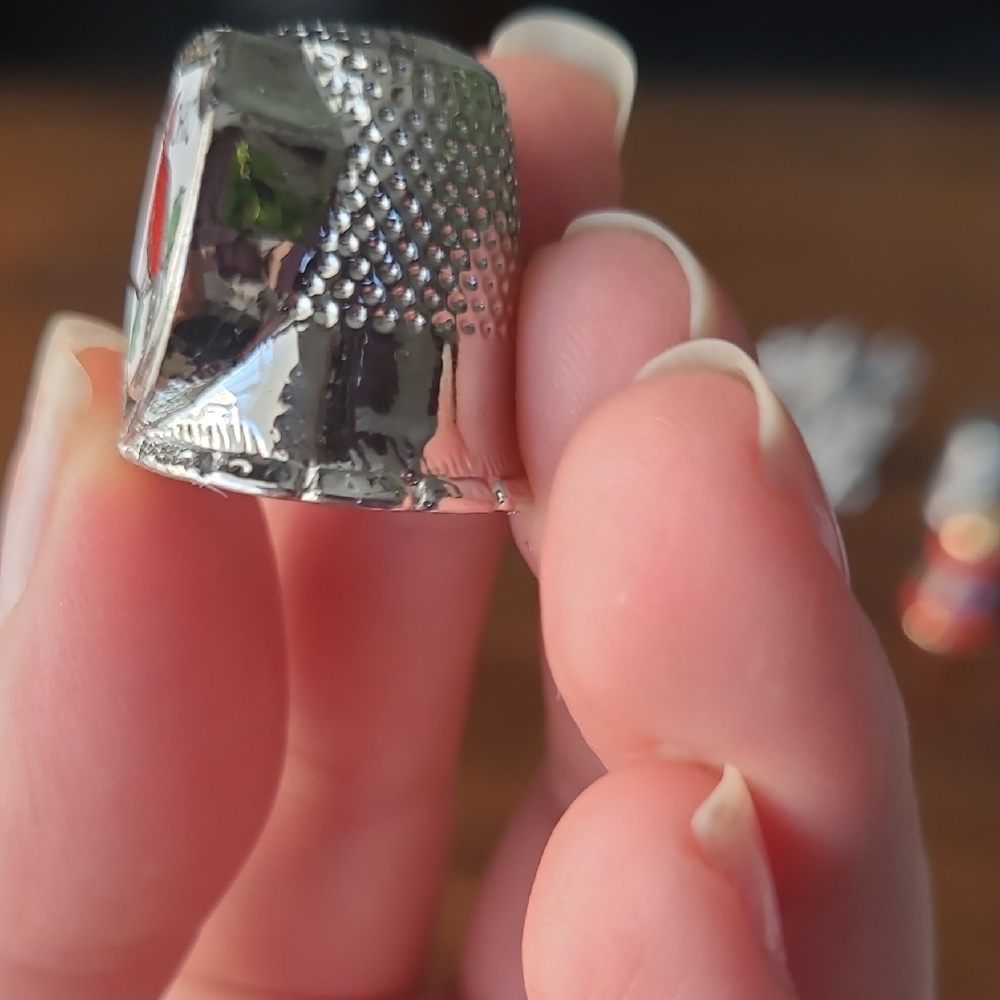 Ohio Cardinal Thimble - Picture 4 of 5